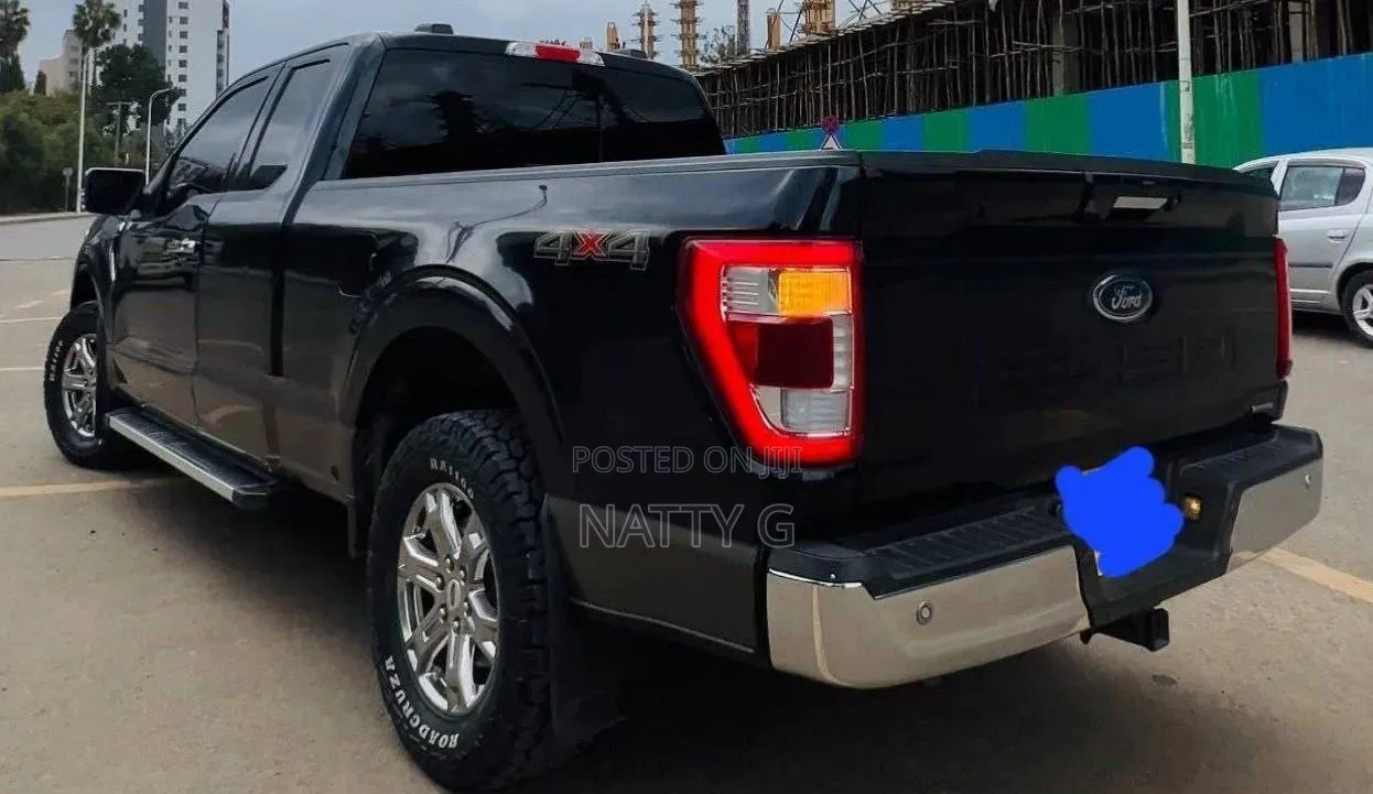 Ford F-150 2022 Black