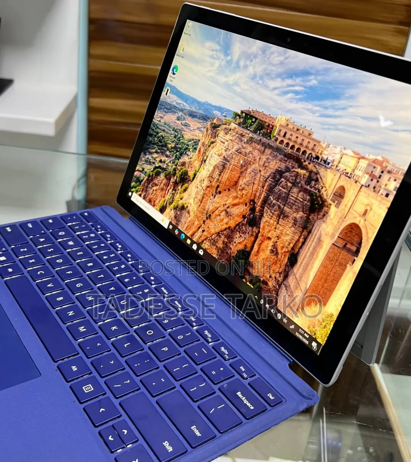 New Laptop Microsoft Surface Pro 8GB Intel Core i5 SSD 256GB