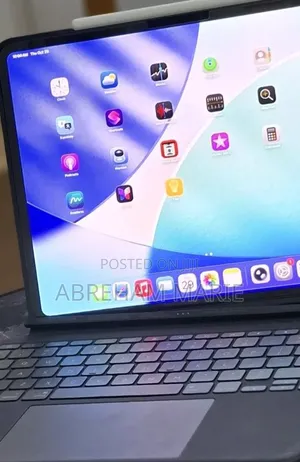 New Apple iPad Pro 13 (2025) 256 GB