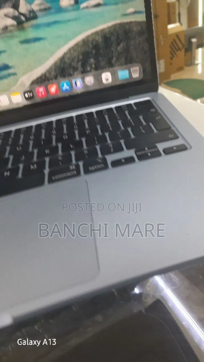 New Laptop Apple MacBook Air 2026 M5 16GB Apple M5 SSD 512GB