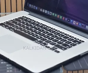 New Laptop Apple MacBook Pro 2015 16GB Intel Core i7 SSD 512GB