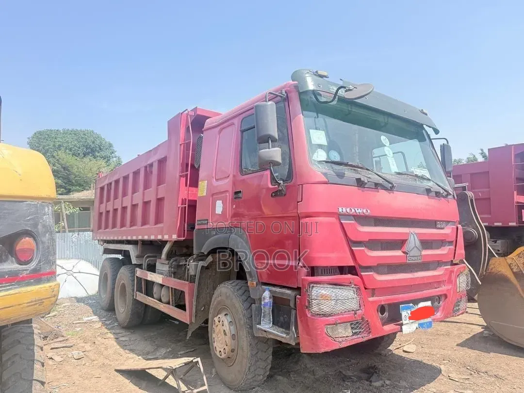 Sinotruk Howo 2021 Red