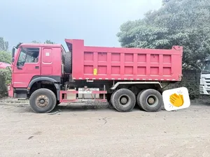 Sinotruk Howo 2021 Red