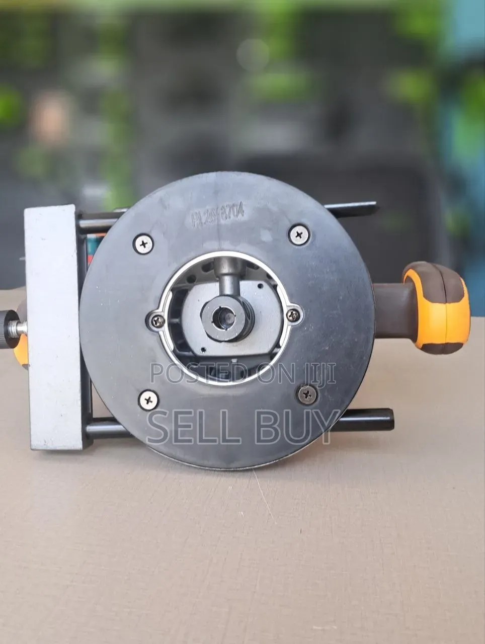 የኢንኮ (Ingco) 1600w የኤሌክትሪክ እጨት መቅረጫ/መቦርቦሪያ ማሽን