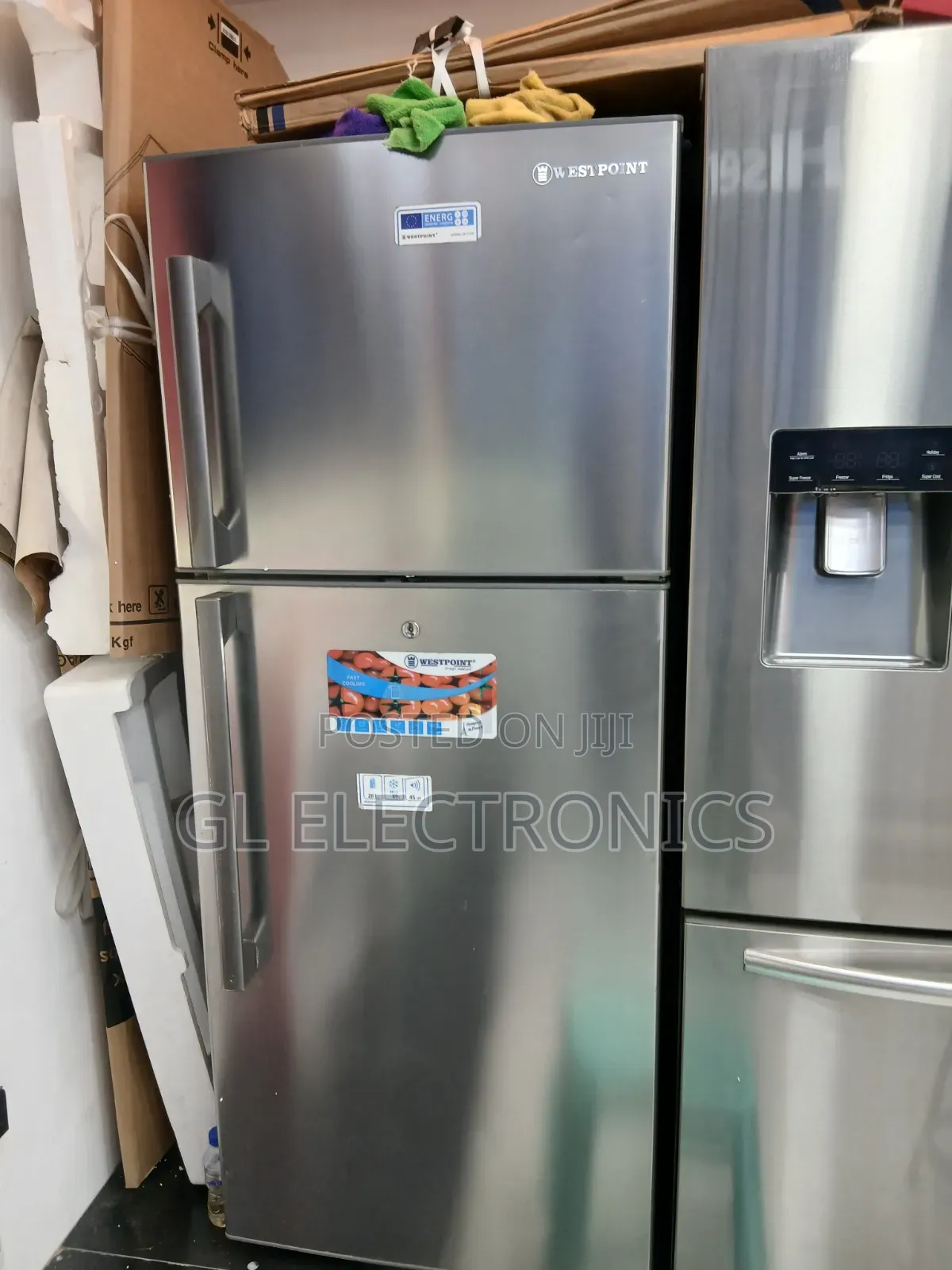 West Point Refergrator 370 Liture