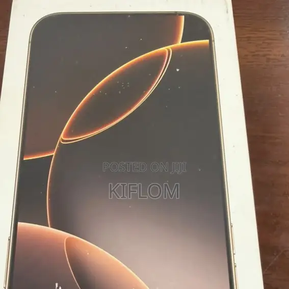 New Apple iPhone 16 Pro Max 256 GB Gold