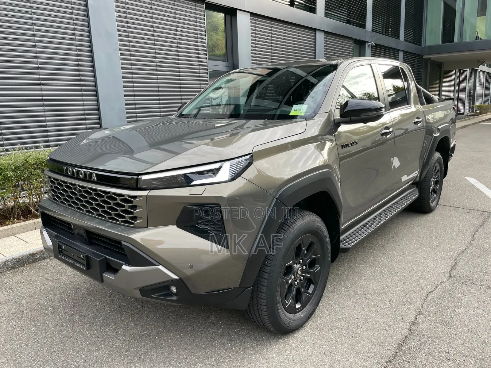 New Toyota Hilux Invincible (Hybrid) 2026 Brown