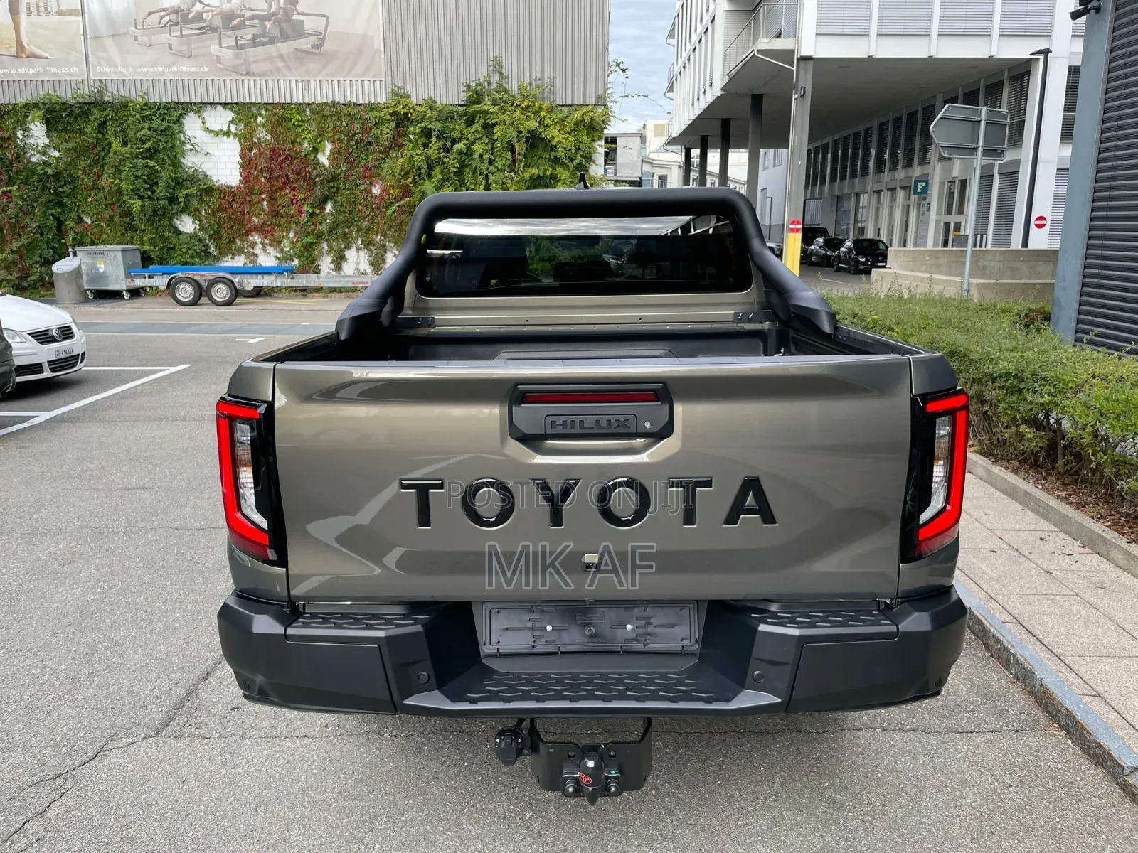 New Toyota Hilux Invincible (Hybrid) 2026 Brown