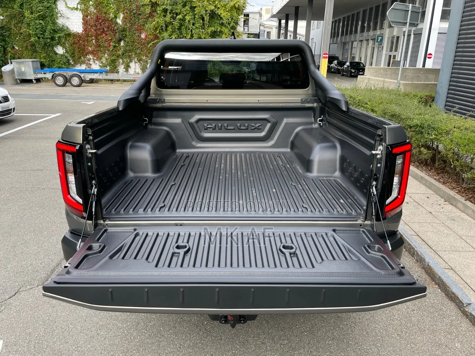 New Toyota Hilux Invincible (Hybrid) 2026 Brown
