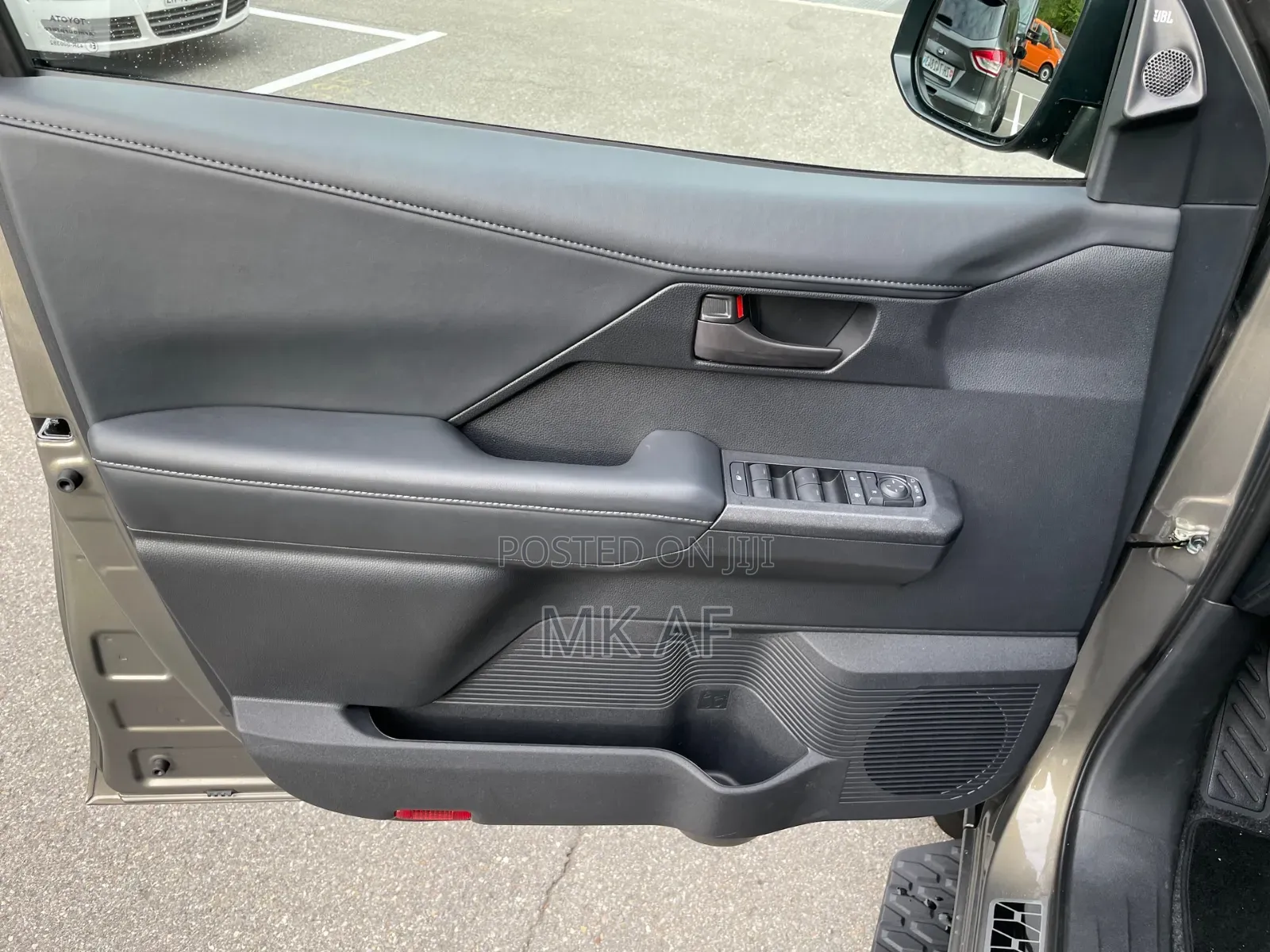 New Toyota Hilux Invincible (Hybrid) 2026 Brown