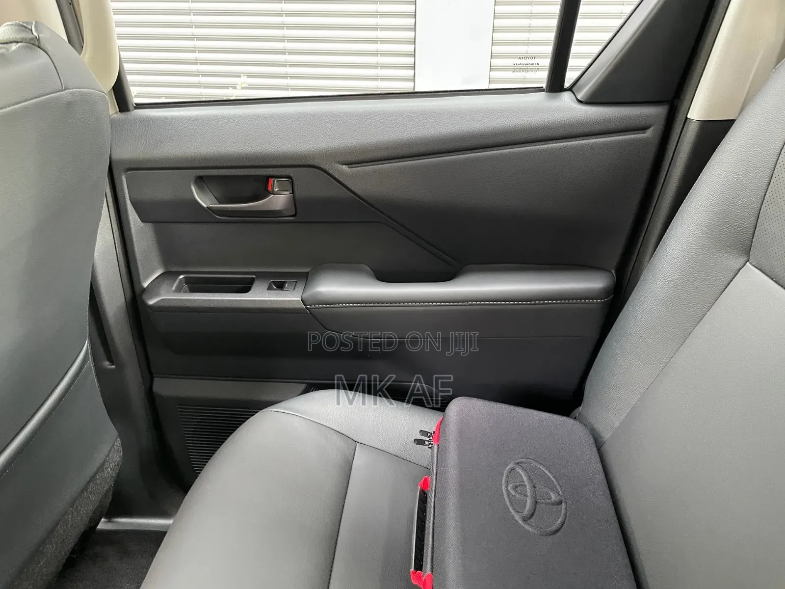 New Toyota Hilux Invincible (Hybrid) 2026 Brown