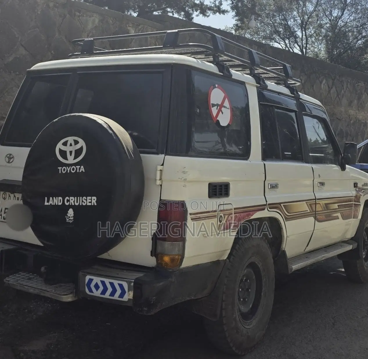 Toyota Land Cruiser 1996 White