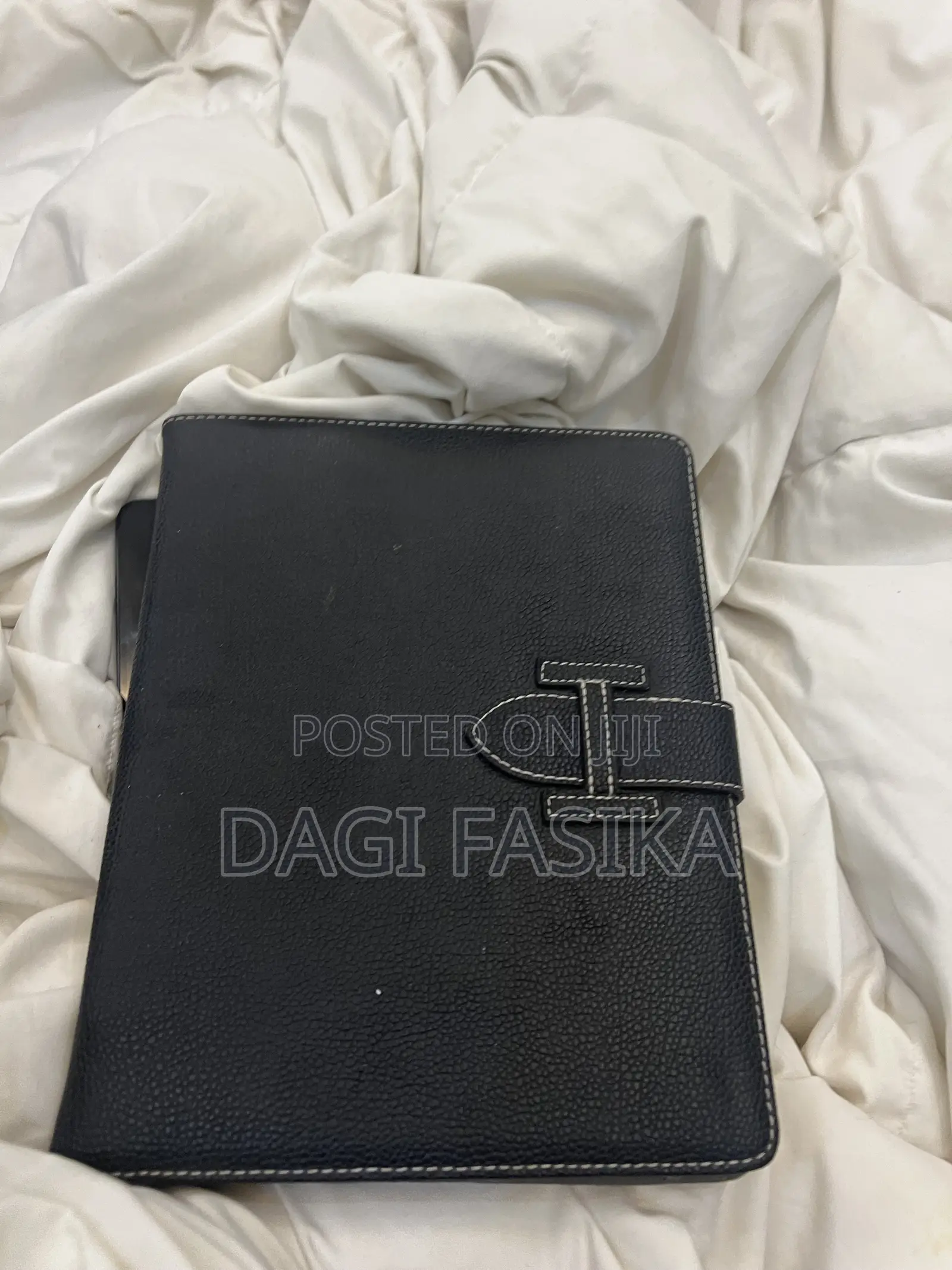 Apple iPad 2 Wi-Fi + 3G 16 GB Silver