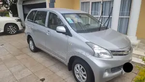 Toyota Avanza 2015 Silver