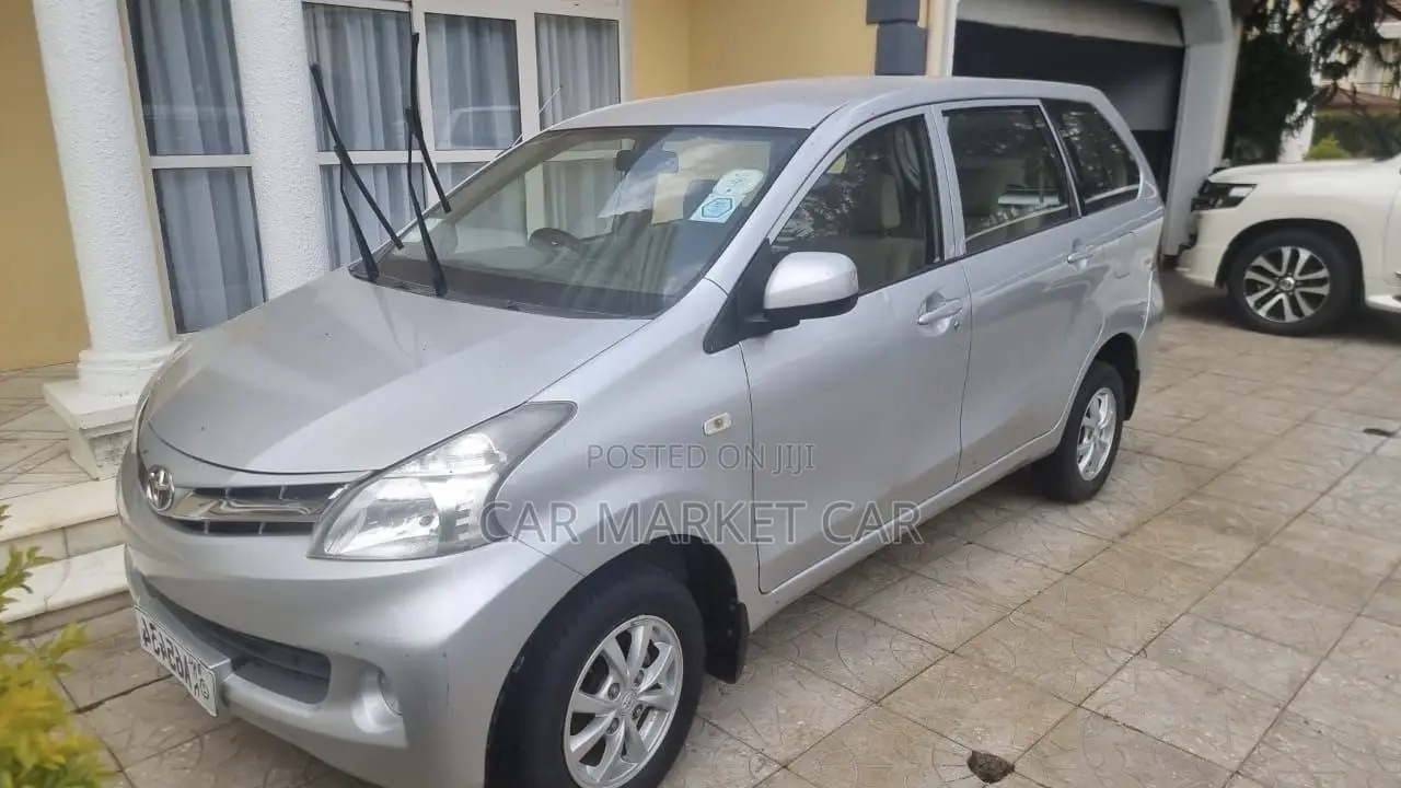 Toyota Avanza 2015 Silver