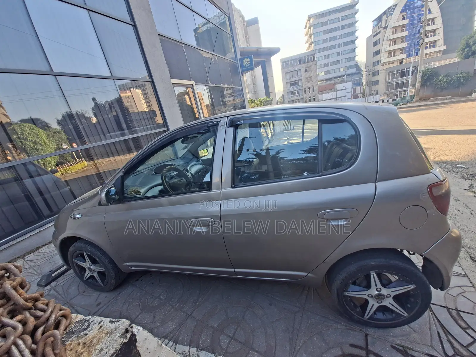 Toyota Vitz 2000