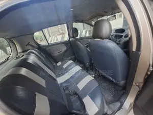 Toyota Vitz 2000