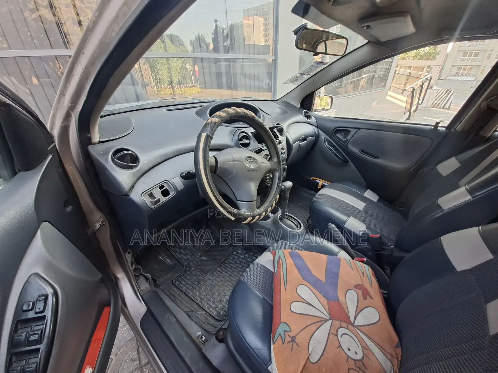 Toyota Vitz 2000