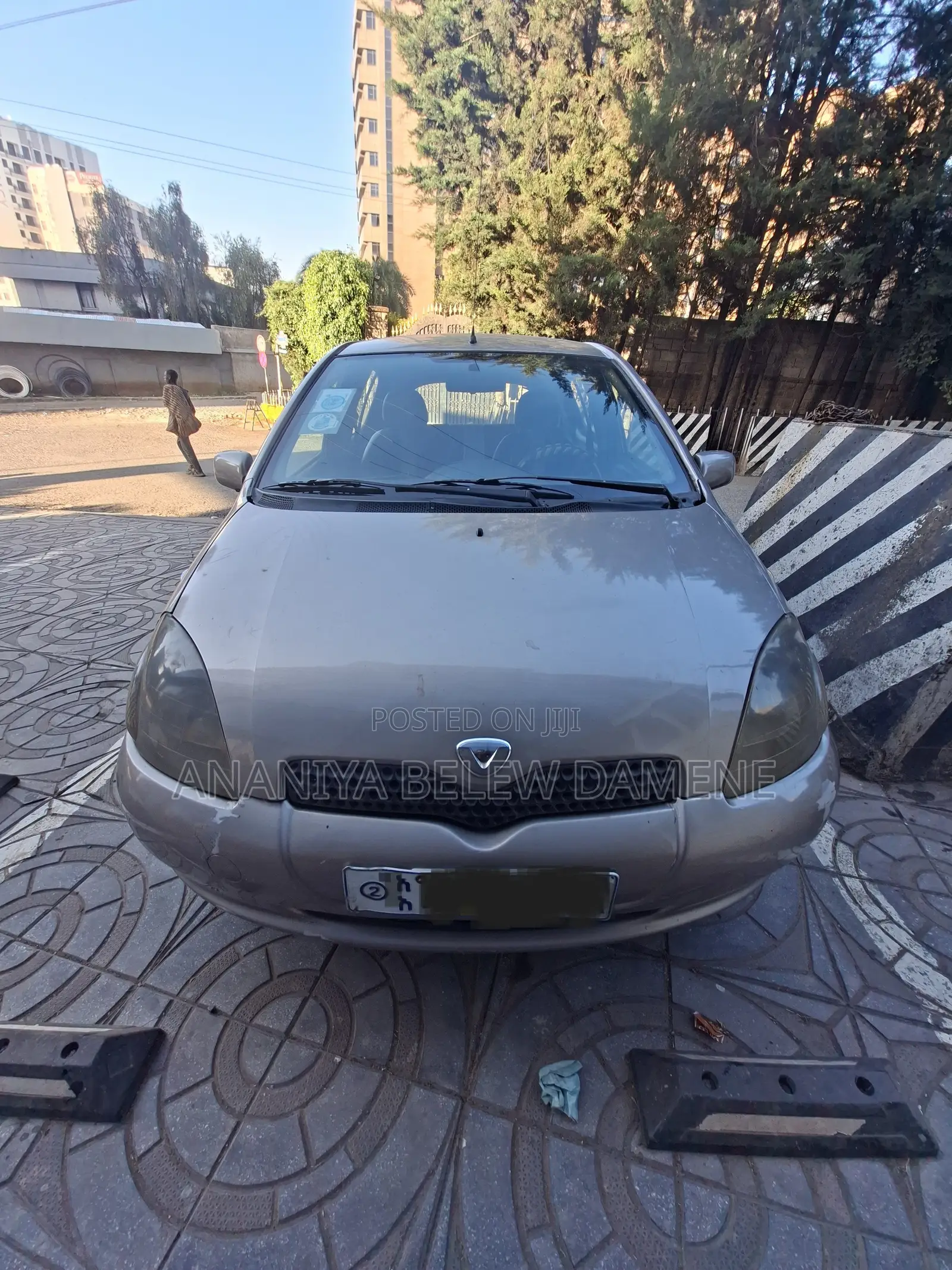 Toyota Vitz 2000