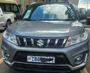 Suzuki Grand Vitara 2021 Silver