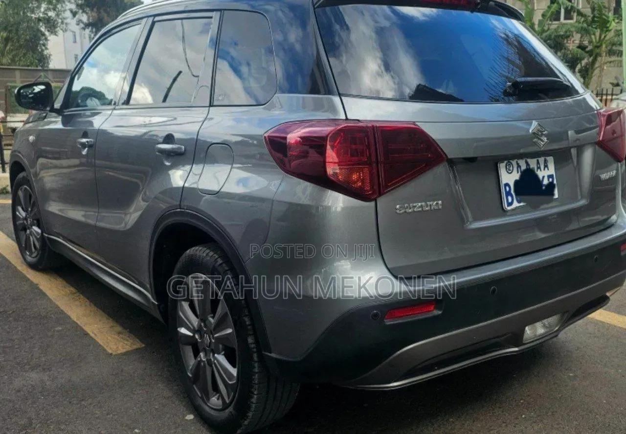 Suzuki Grand Vitara 2021 Silver