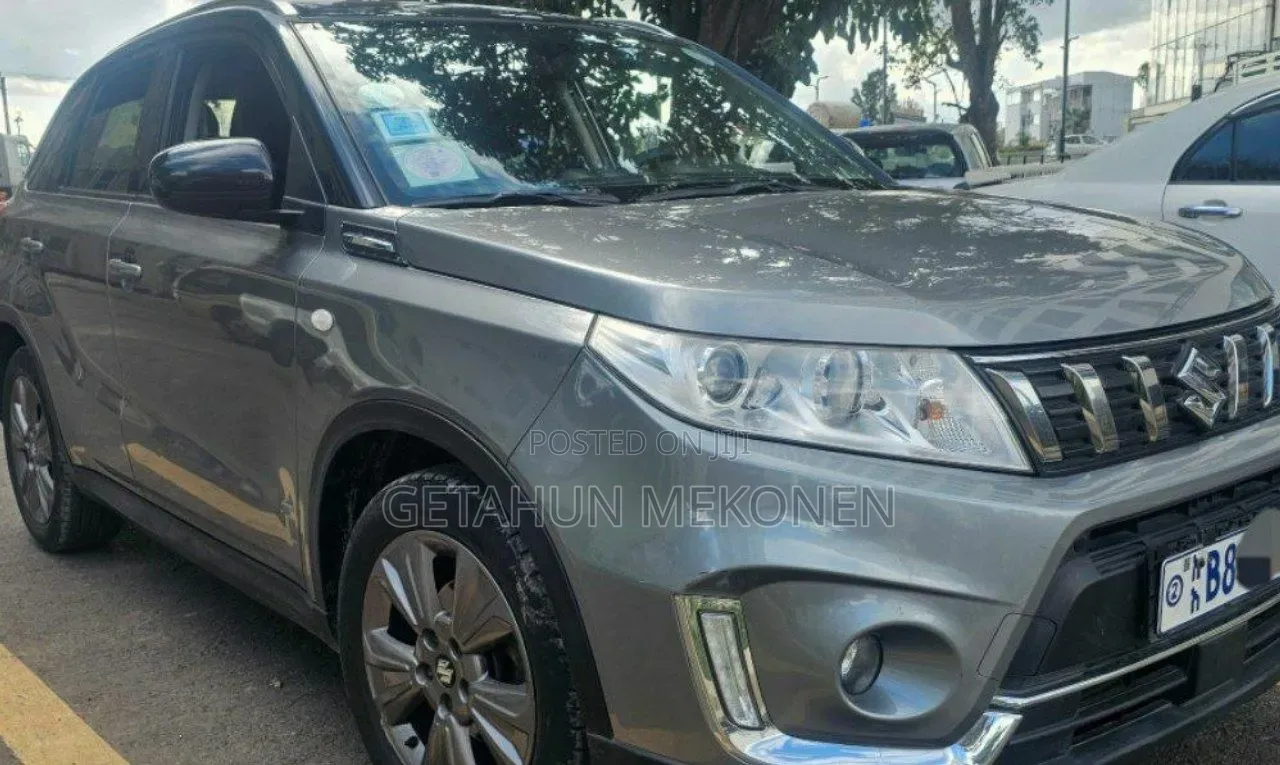 Suzuki Grand Vitara 2021 Silver