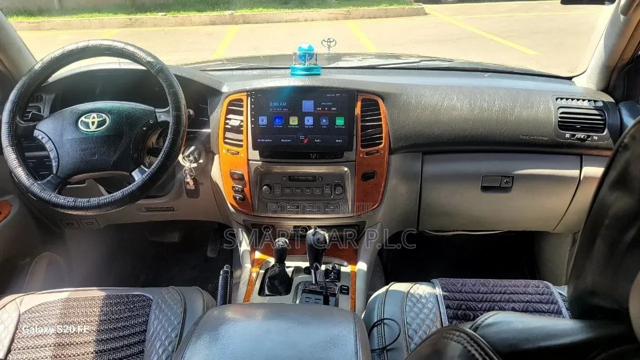 Toyota Land Cruiser 2006 Blue