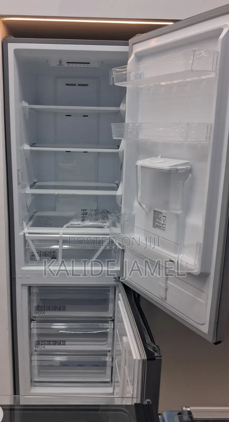 Midea Refrigerator Model 424