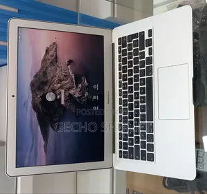 New Laptop Apple MacBook Air 2012 4GB Intel Core i5 SSD 128GB