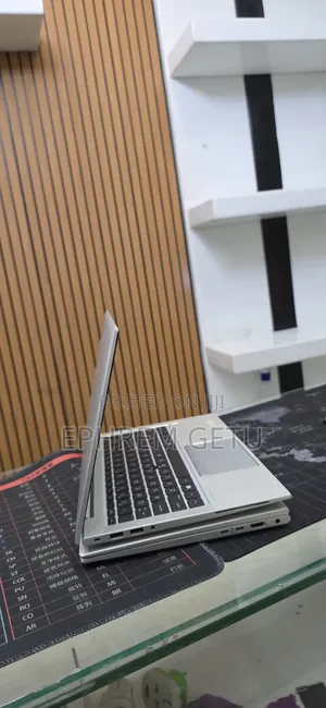 New Laptop HP EliteBook 845 G7 16GB AMD Ryzen 5 SSD 512GB