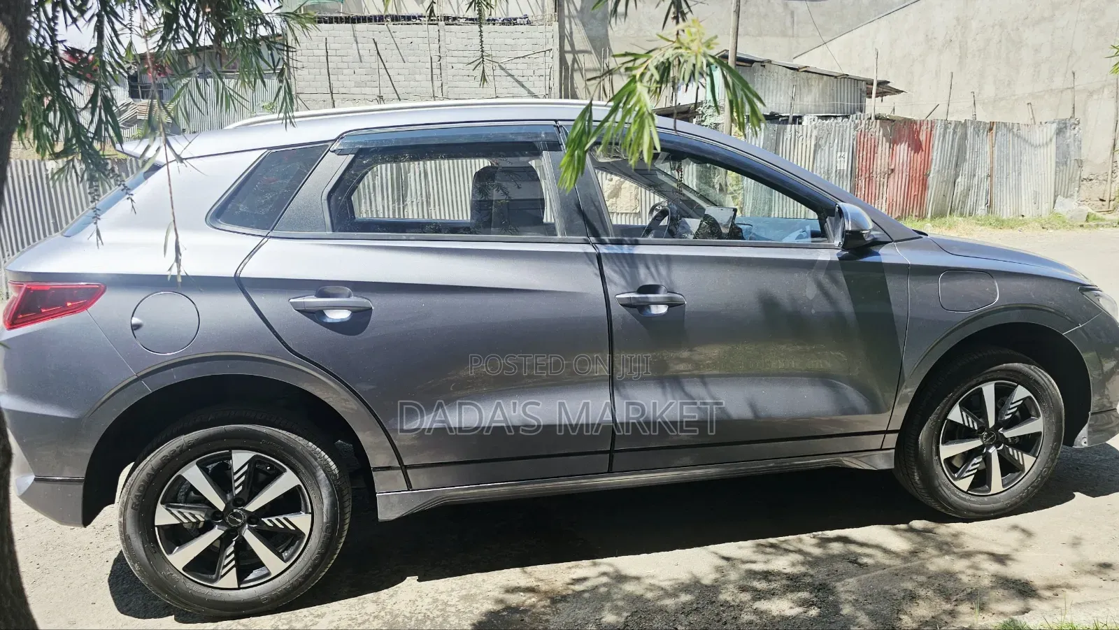 BYD E2 43 kWh 94 hp FWD 2025 Gray