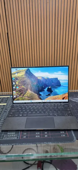 New Laptop Dell XPS 13 16GB Intel Core i7 SSD 512GB