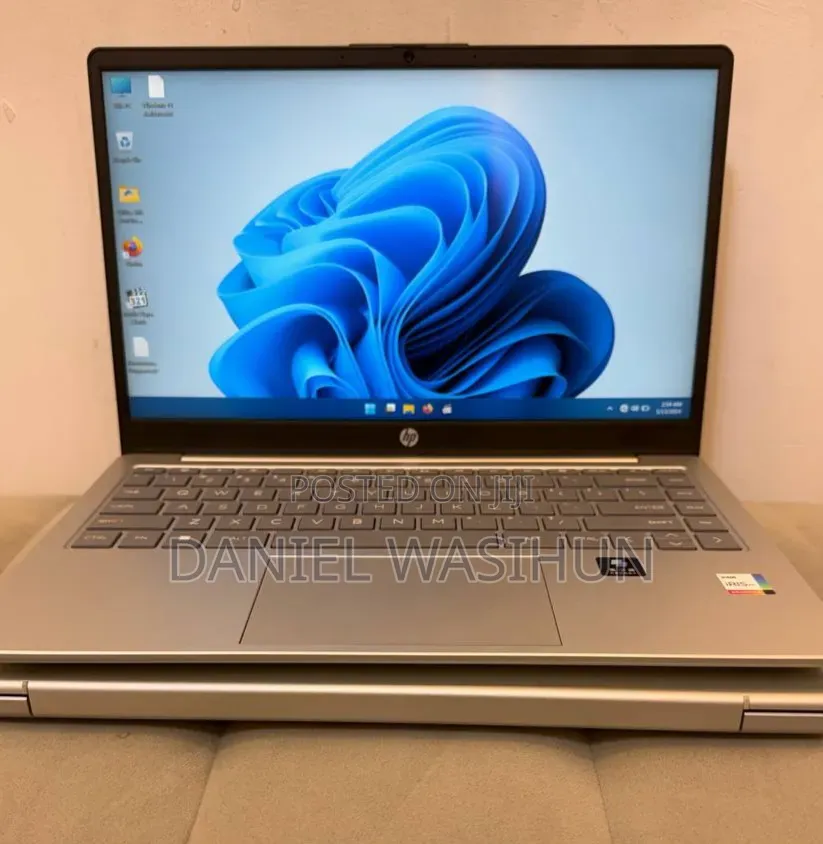 New Laptop HP Stream Notebook 16GB Intel Core i7 SSD 512GB