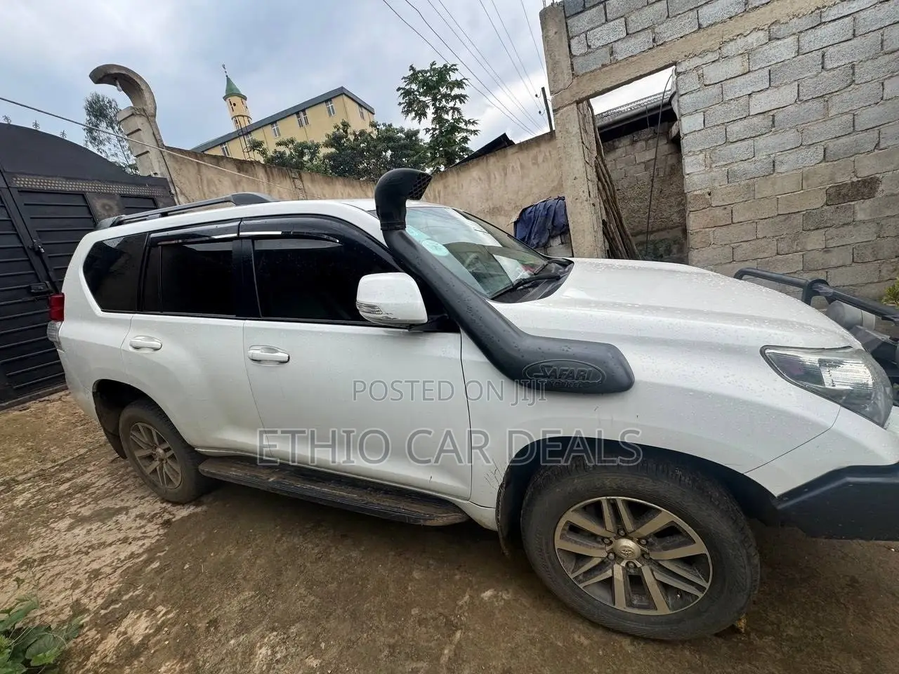 Toyota Land Cruiser Prado 2013 White