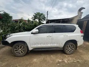 Toyota Land Cruiser Prado 2013 White