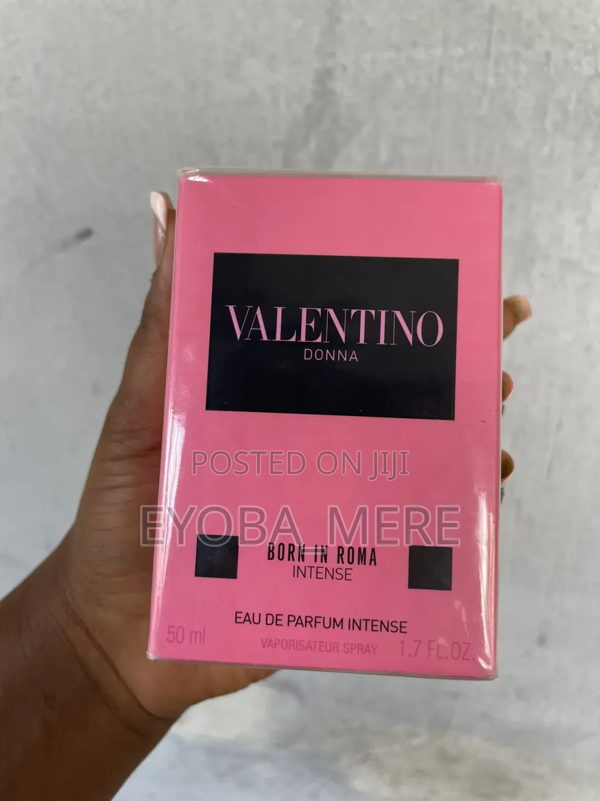Valentino Donna Born in Roma Intense