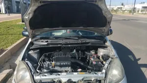 Toyota Vitz 2004 Silver