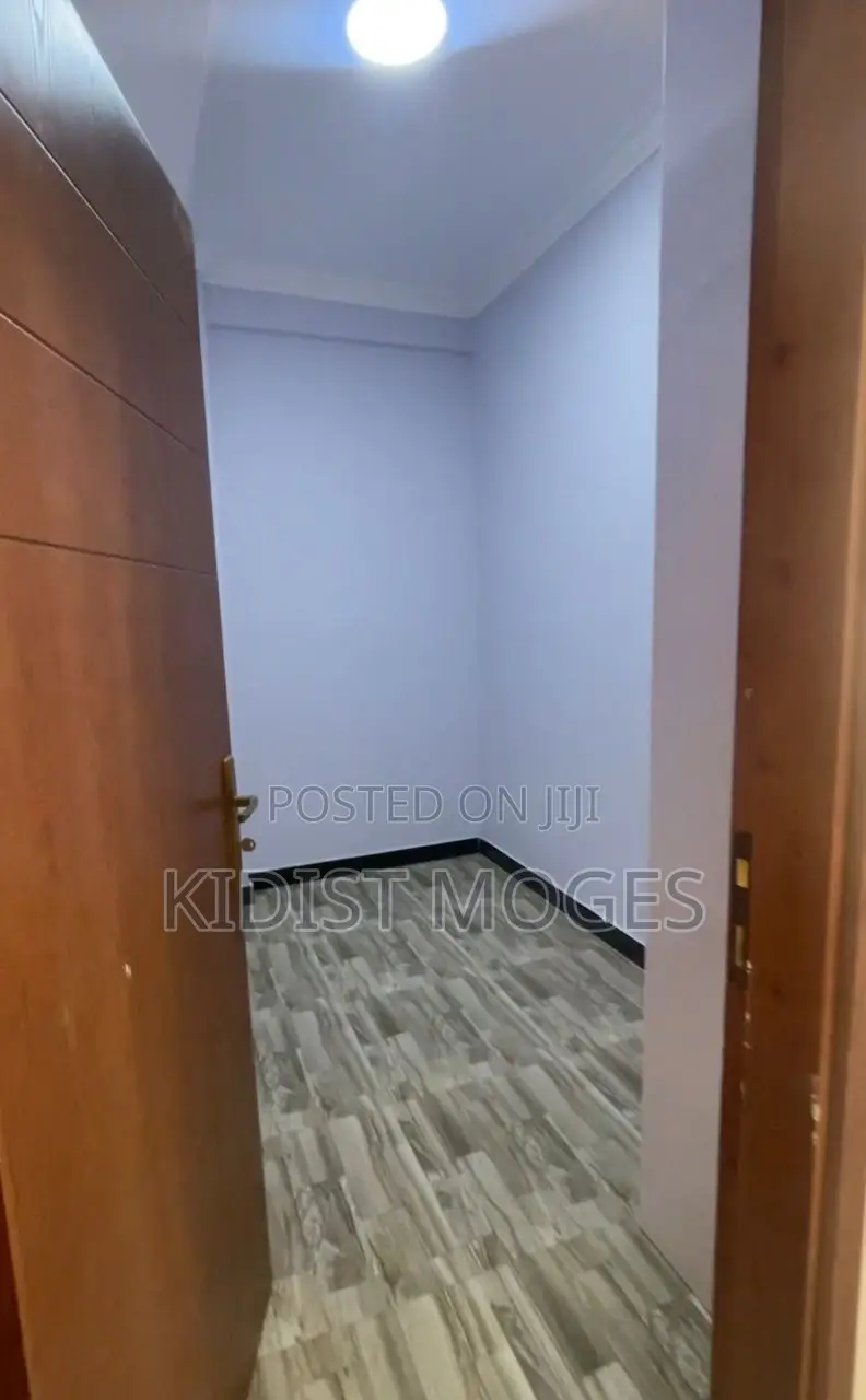 3bdrm Apartment in Yeka for rent