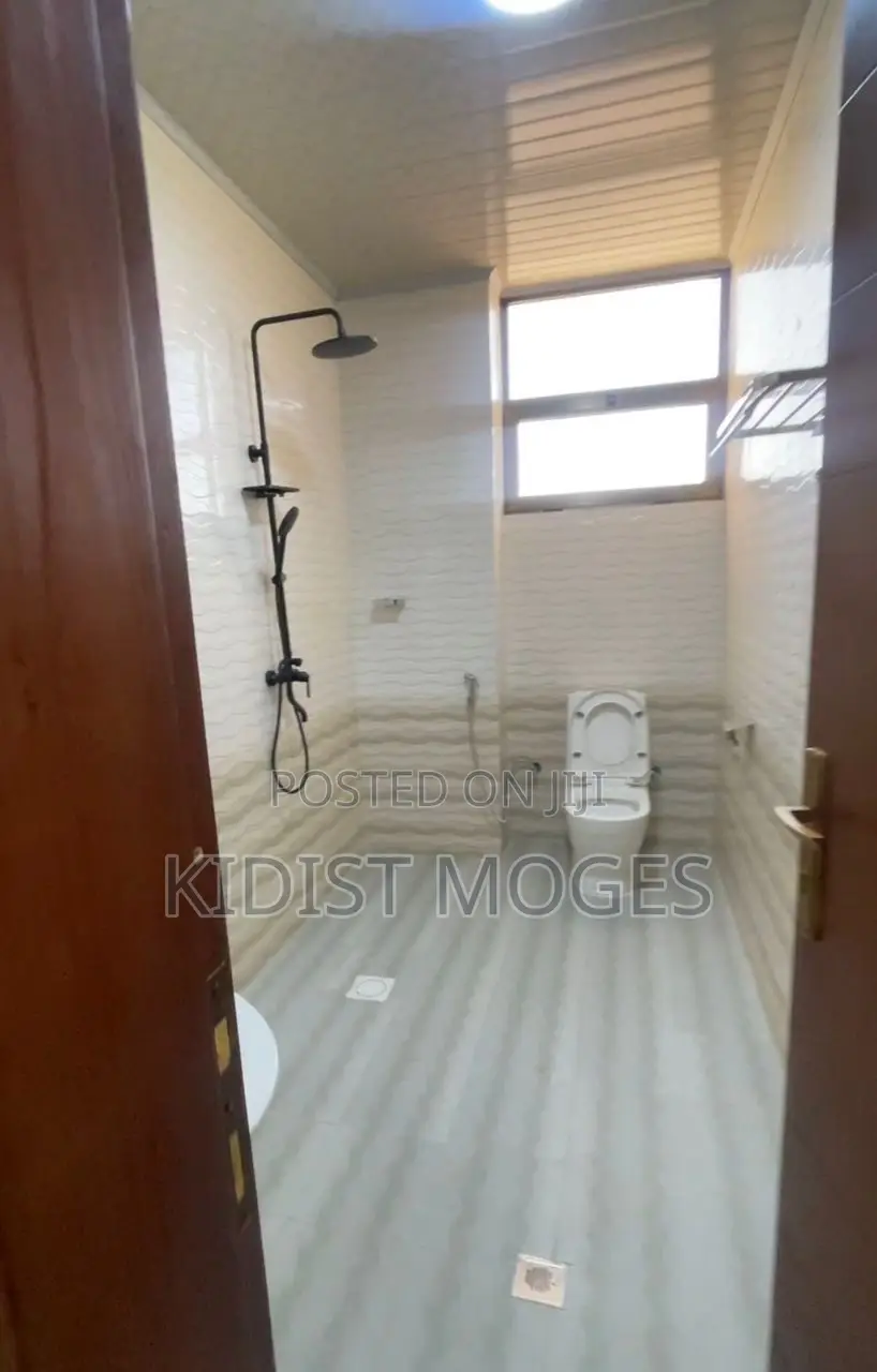 3bdrm Apartment in Yeka for rent