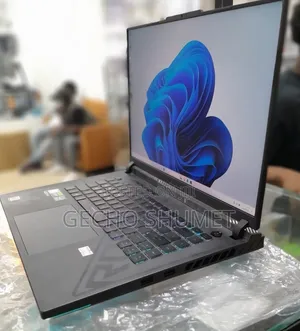 New Laptop Asus ROG Strix G18 32GB Intel Core i9 SSD 1T