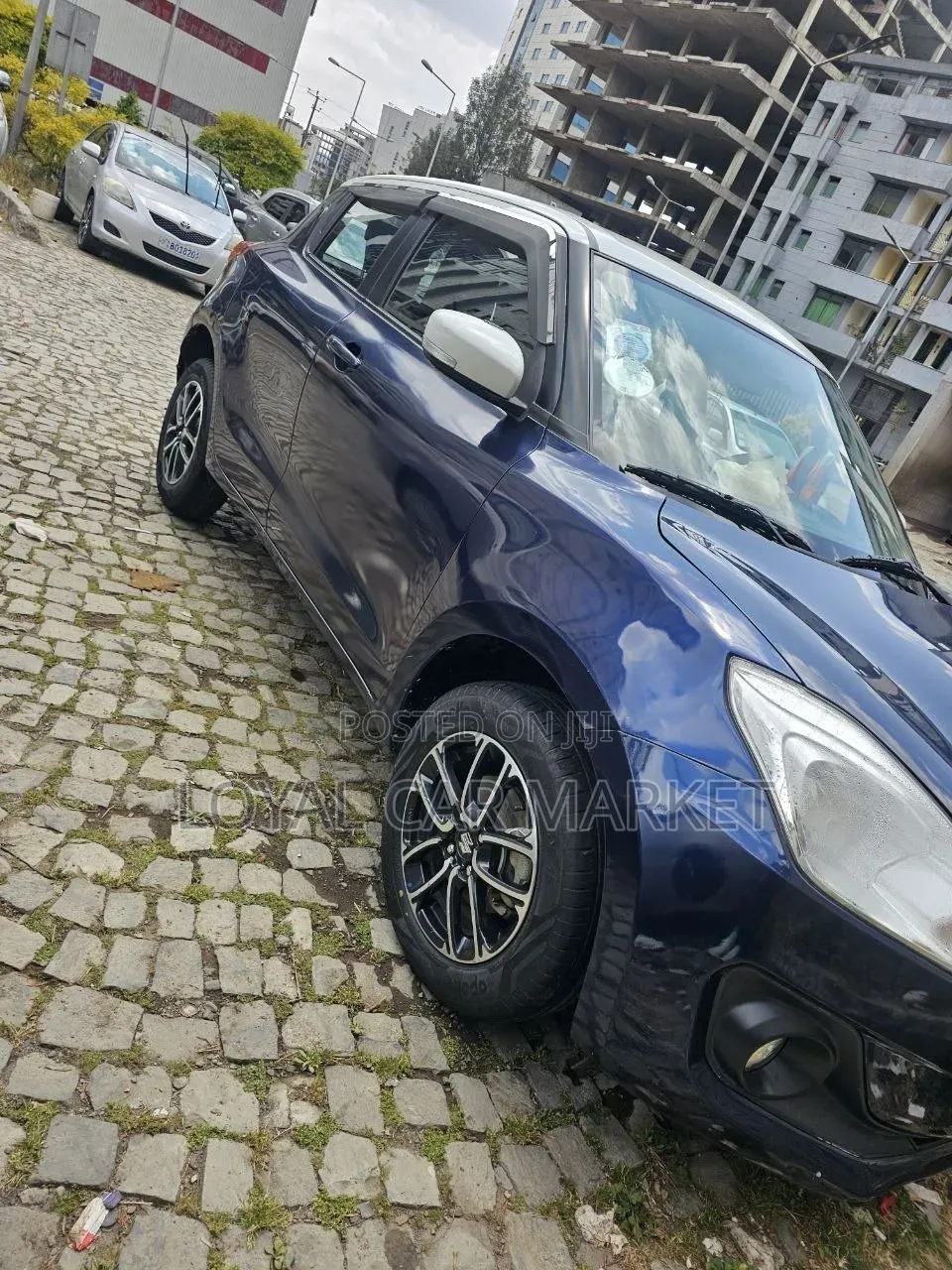 Suzuki Swift 2022 Blue