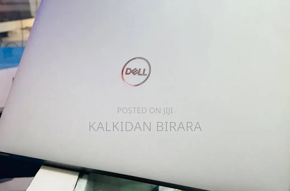 New Laptop Dell Precision 5570 16GB Intel Core i7 SSD 512GB