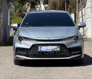 Toyota Corolla 2022 Silver