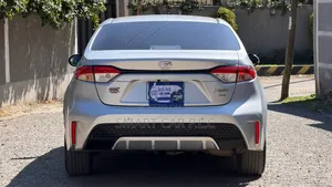 Toyota Corolla 2022 Silver