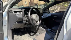 Toyota Corolla 2022 Silver