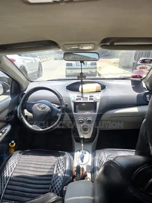 Toyota Yaris 2010 Blue