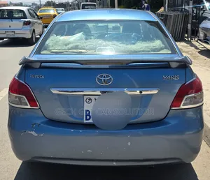 Toyota Yaris 2010 Blue