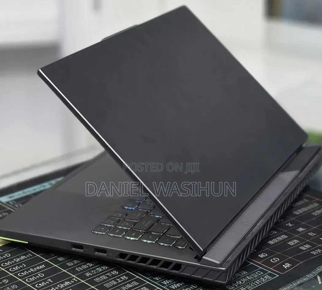 New Laptop Asus ROG Strix G16 G614 16GB Intel Core i5 SSD 512GB