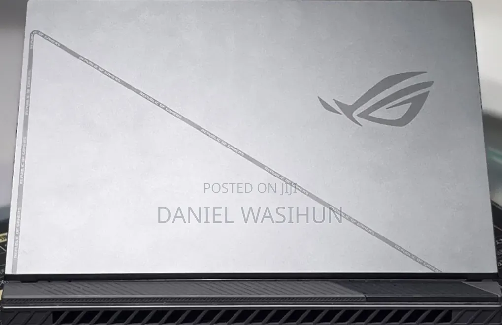 New Laptop Asus ROG Strix G16 G614 16GB Intel Core i5 SSD 512GB