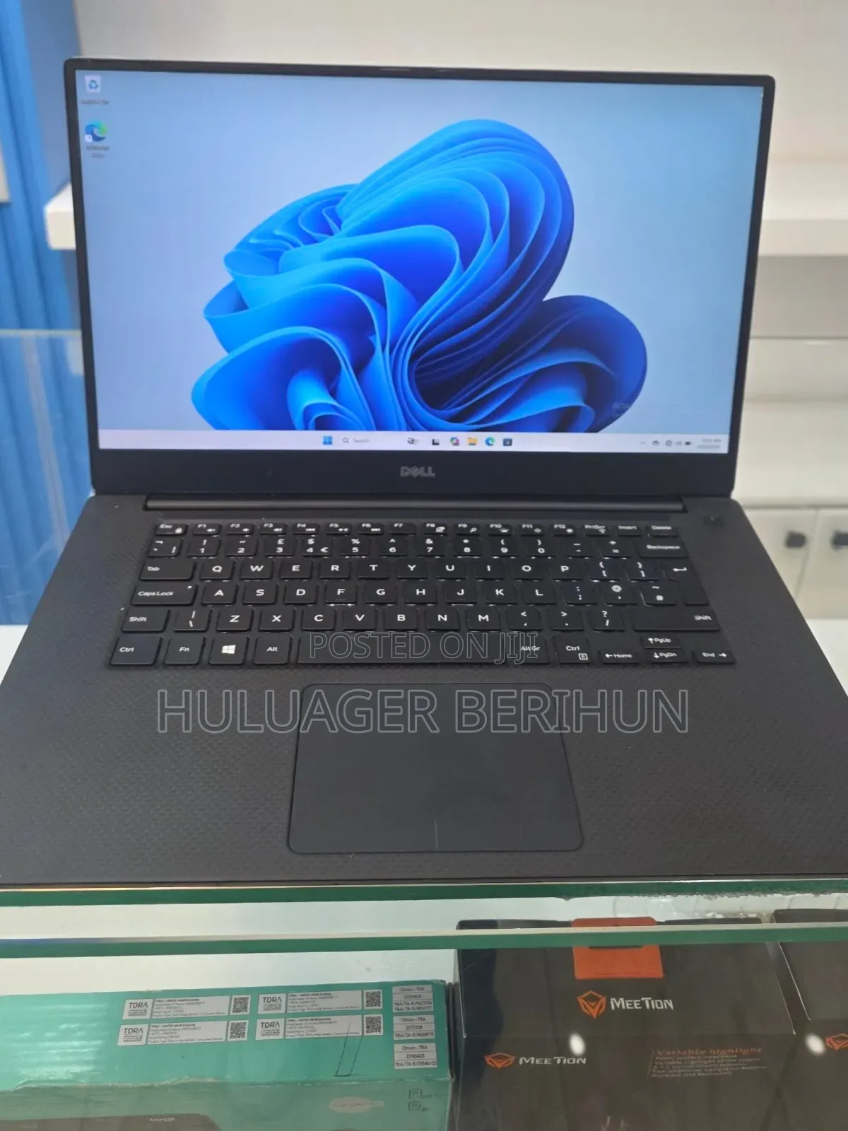 New Laptop Dell Precision 5540 16GB Intel Core i7 SSD 512GB